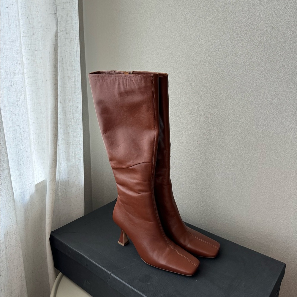 Tony Bianco Fantasy Rust color leather Boots